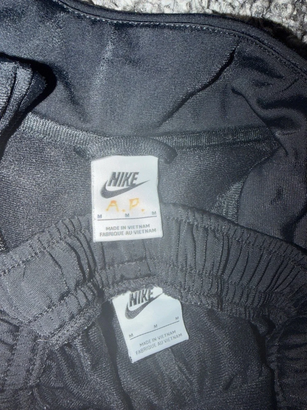 EUC Nike Boy’s Black & White Logo Track Jacket and Pants Set - M - Picture 3 of 8